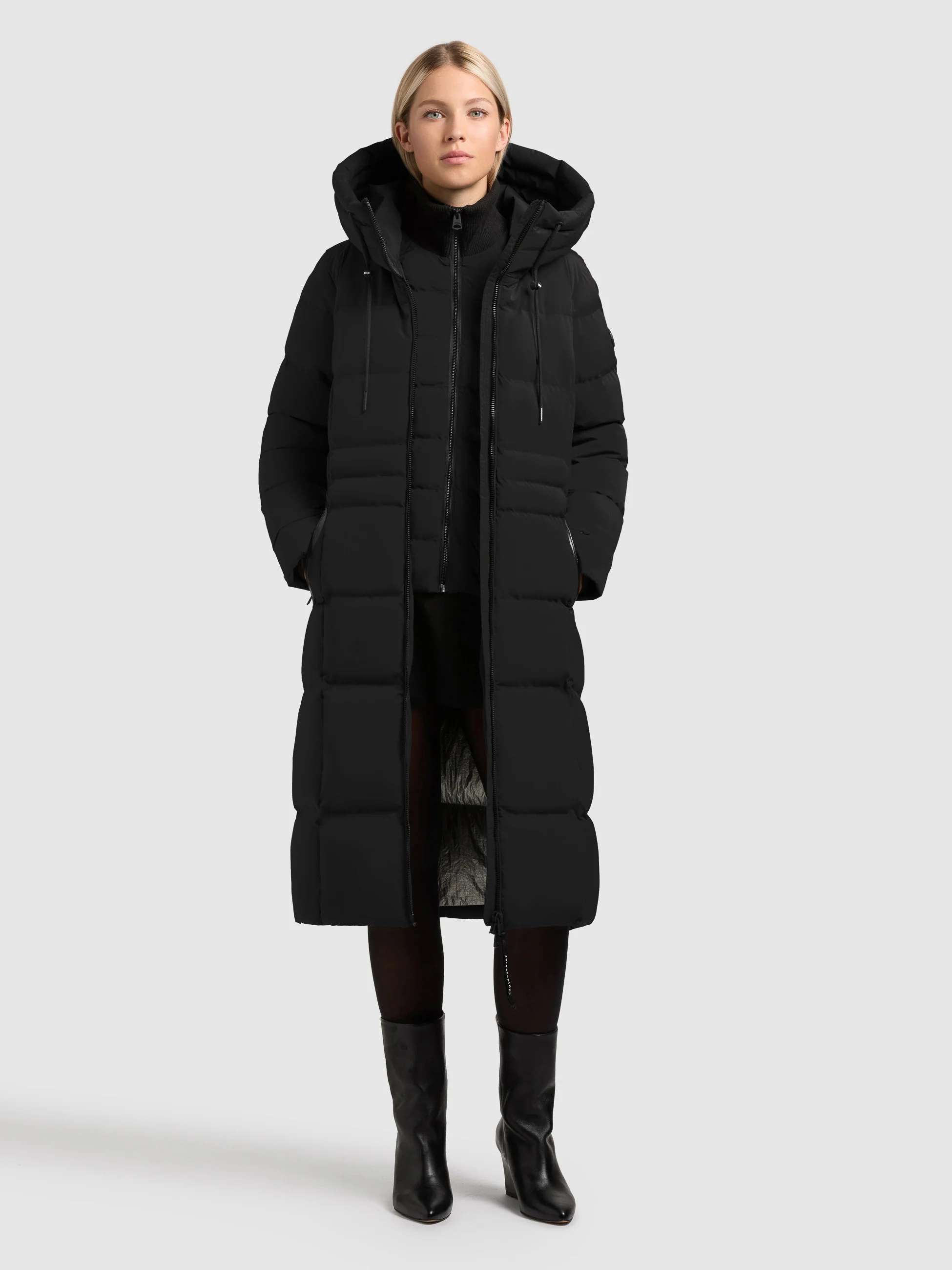 Mantel ENAKH BLACK